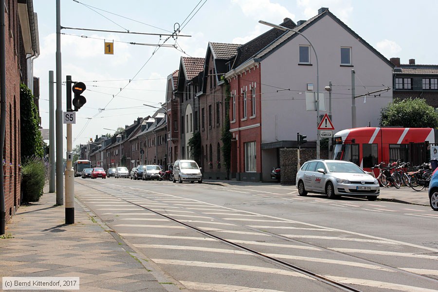 Straßenbahn Krefeld - Anlagen
/ Bild: krefeldanlagen_bk1706200201.jpg