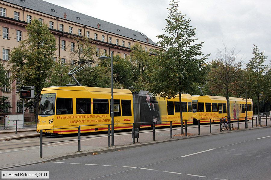 Straßenbahn Leipzig - 1320
/ Bild: leipzig1320_bk1110050260.jpg Straßenbahn Leipzig - 1320
/ Bild: leipzig1320_bk1110050260.jpg