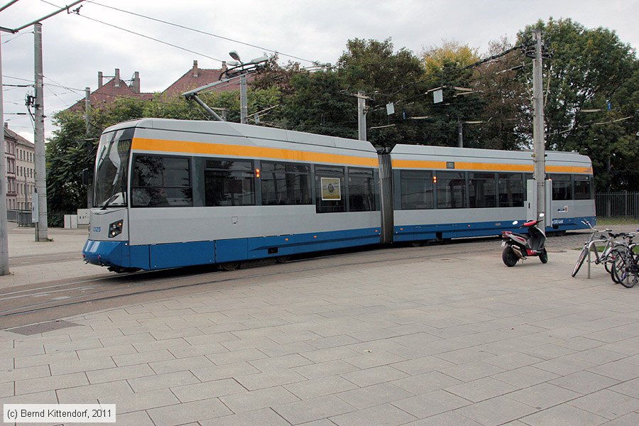 Stra&szlig;enbahn Leipzig - 1325
/ Bild: leipzig1325_bk1110050359.jpg