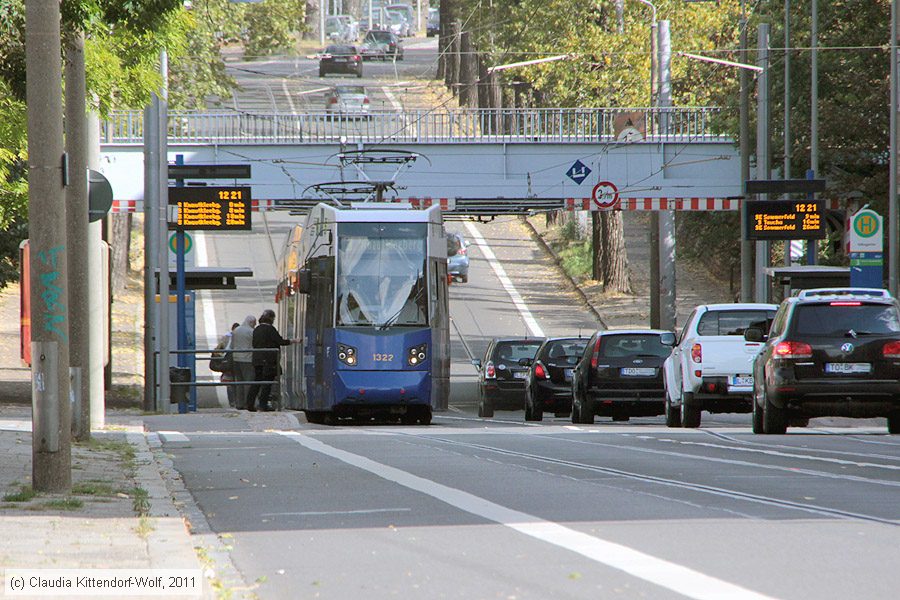 Straßenbahn Leipzig - 1322
/ Bild: leipzig1322_cw1110060060.jpg Straßenbahn Leipzig - 1322
/ Bild: leipzig1322_cw1110060060.jpg
