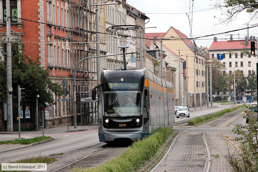 Straßenbahn Leipzig - 1210
/ Bild: leipzig1210_bk1110050003.jpg Straßenbahn Leipzig - 1210
/ Bild: leipzig1210_bk1110050003.jpg