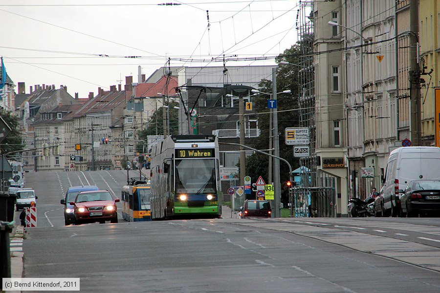 Straßenbahn Leipzig - 1146
/ Bild: leipzig1146_bk1110050151.jpg Straßenbahn Leipzig - 1146
/ Bild: leipzig1146_bk1110050151.jpg