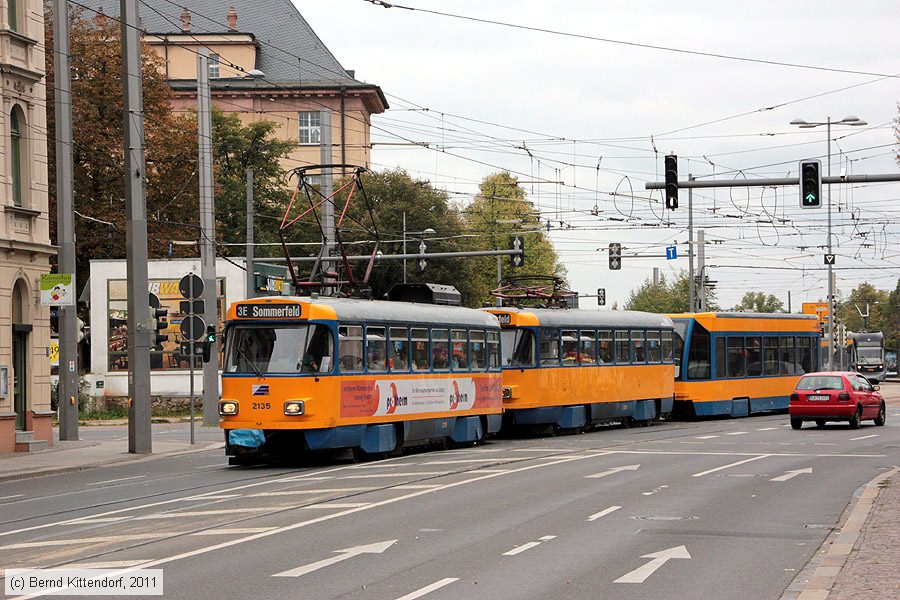 Straßenbahn Leipzig - 2135
/ Bild: leipzig2135_bk1110050215.jpg Straßenbahn Leipzig - 2135
/ Bild: leipzig2135_bk1110050215.jpg