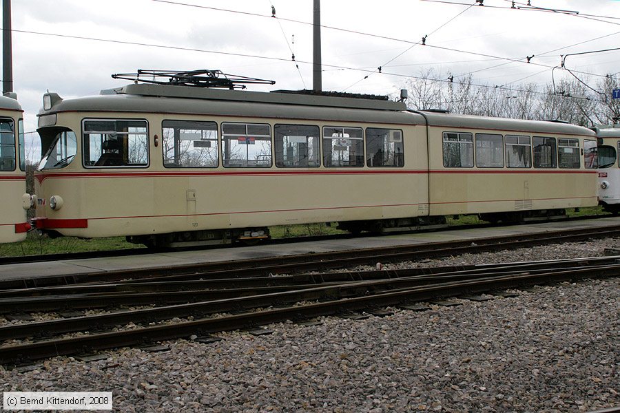 Straßenbahn Ludwigshafen - 123
/ Bild: vbl123_bk0803160063.jpg