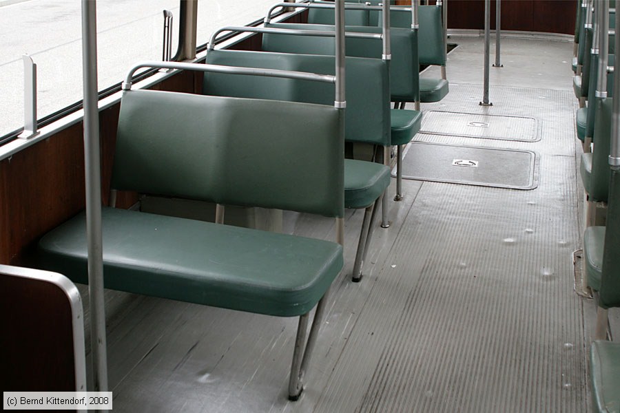 Straßenbahn Ludwigshafen - 152 - Innenansicht
/ Bild: vbl152_bk0803160157.jpg