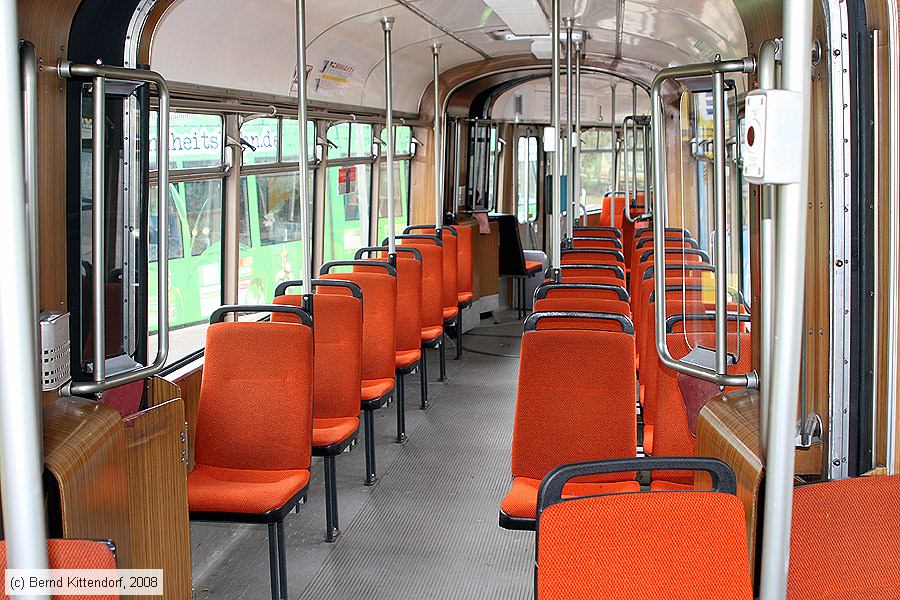 Straßenbahn Ludwigshafen - 154 - Innenansicht
/ Bild: vbl154_bk0803160337.jpg