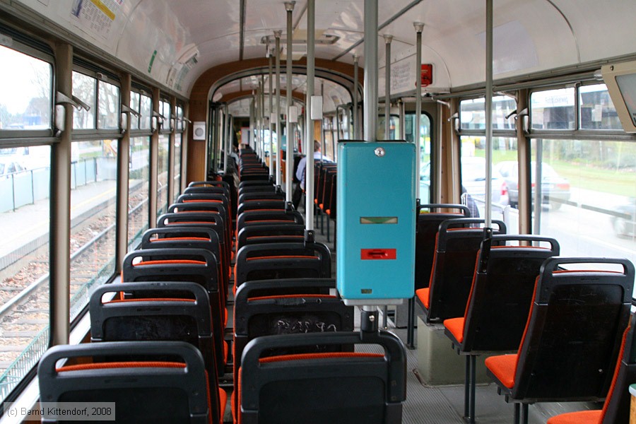 Straßenbahn Ludwigshafen - 155 - Innenansicht
/ Bild: vbl155_bk0803100122.jpg