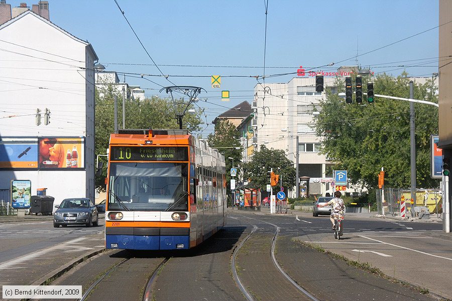 Straßenbahn Ludwigshafen - 2201
/ Bild: rnv2201_bk0908010010.jpg