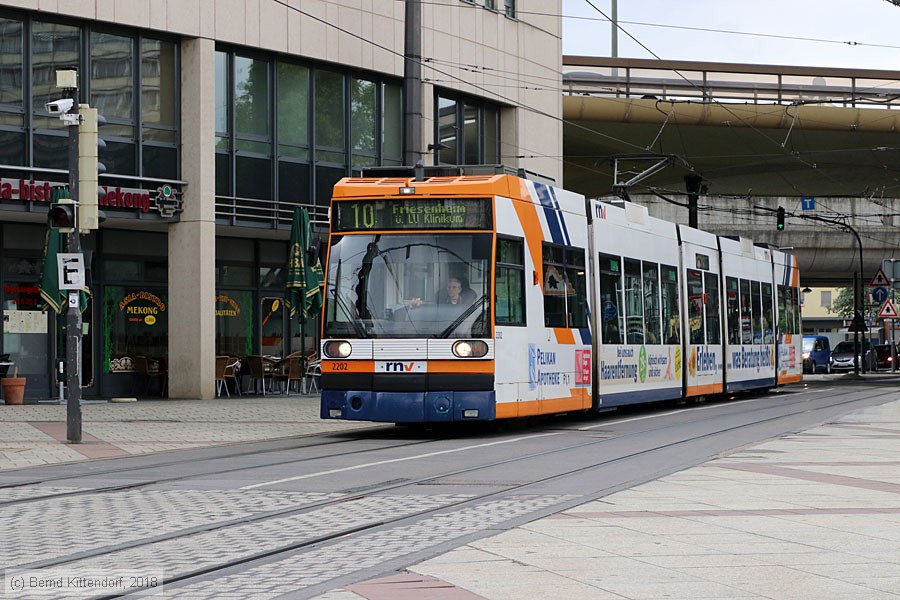Straßenbahn Ludwigshafen - 2202
/ Bild: rnv2202_bk1807110004.jpg Straßenbahn Ludwigshafen - 2202
/ Bild: rnv2202_bk1807110004.jpg