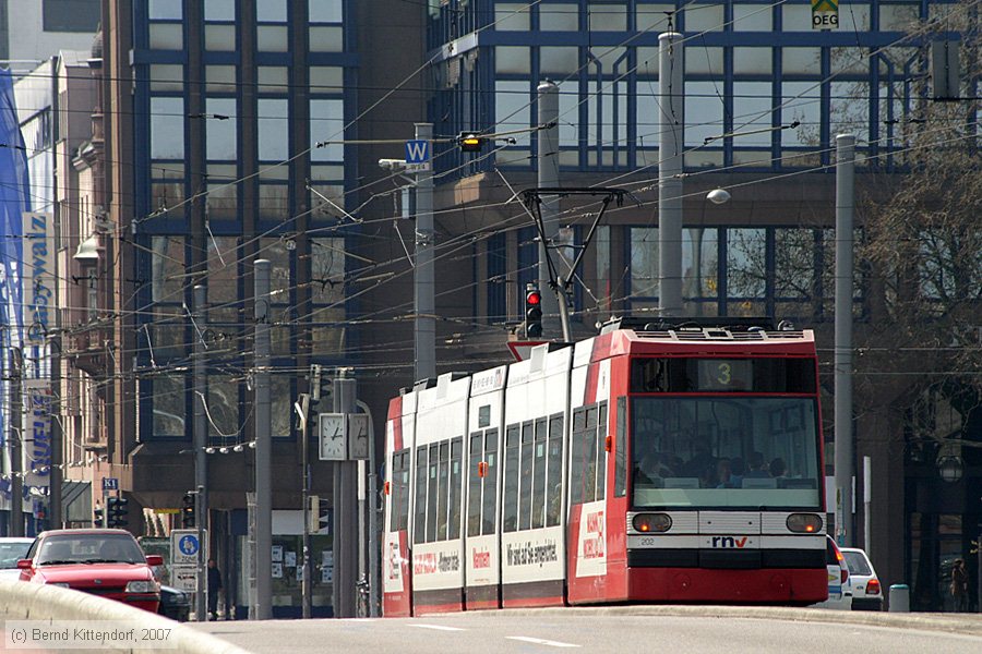 Straßenbahn Ludwigshafen - 202
/ Bild: vbl202_bk0704010118.jpg