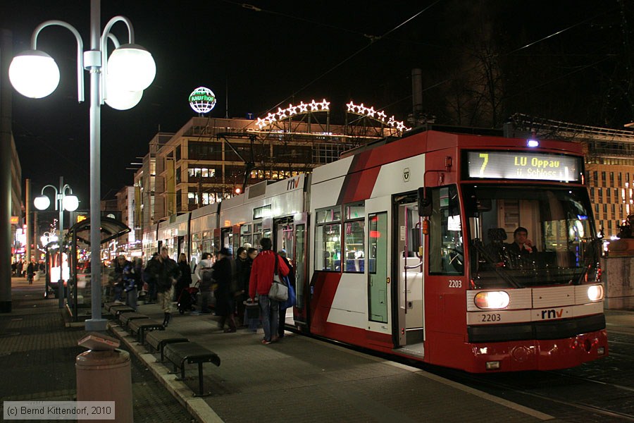 Straßenbahn Ludwigshafen - 2203
/ Bild: rnv2203_bk1011270132.jpg Straßenbahn Ludwigshafen - 2203
/ Bild: rnv2203_bk1011270132.jpg