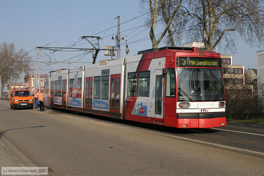Straßenbahn Ludwigshafen - 203
/ Bild: vbl203_bk0703150080.jpg