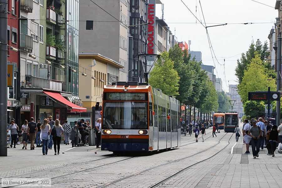 Straßenbahn Ludwigshafen - 2204
/ Bild: rnv2204_bk2208310075.jpg