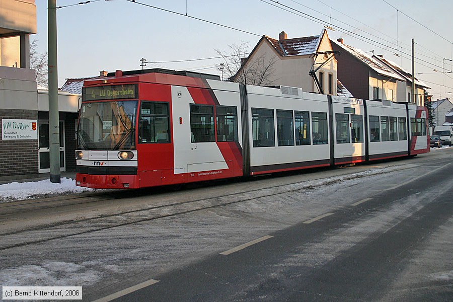 Straßenbahn Ludwigshafen - 206
/ Bild: vbl206_e0026002.jpg Straßenbahn Ludwigshafen - 206
/ Bild: vbl206_e0026002.jpg