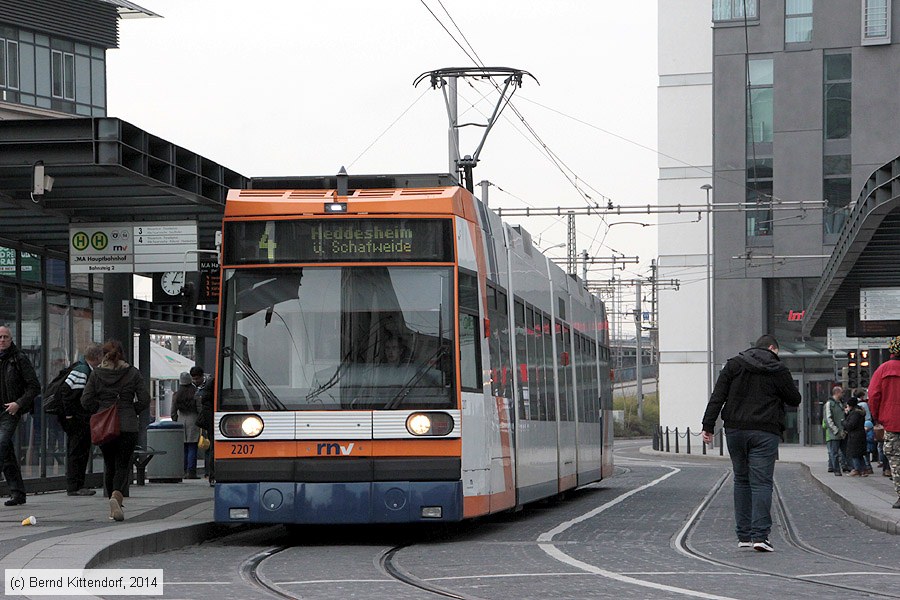 Straßenbahn Ludwigshafen - 2207
/ Bild: rnv2207_bk1401250018.jpg Straßenbahn Ludwigshafen - 2207
/ Bild: rnv2207_bk1401250018.jpg