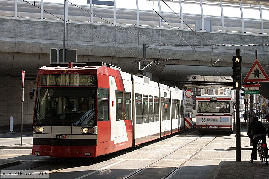 Straßenbahn Ludwigshafen - 207
/ Bild: vbl207_e0015828.jpg