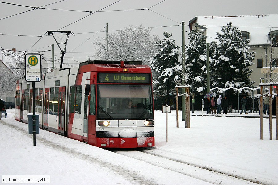 Straßenbahn Ludwigshafen - 208
/ Bild: vbl208_bk0603030154.jpg