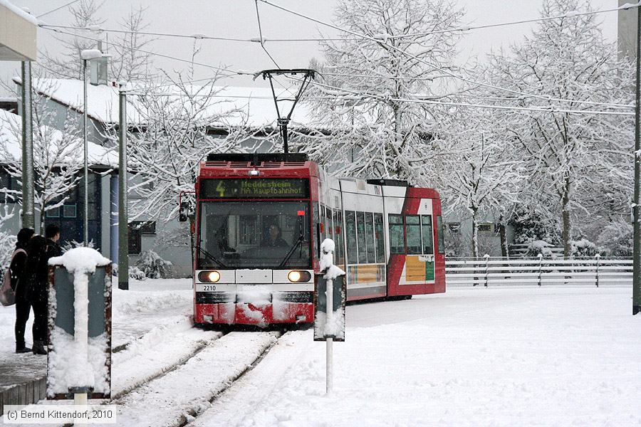 Straßenbahn Ludwigshafen - 2210
/ Bild: rnv2210_bk1012200009.jpg