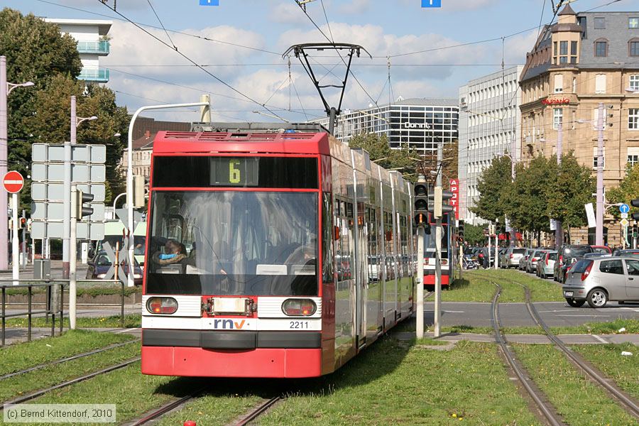 Straßenbahn Ludwigshafen - 2211
/ Bild: rnv2211_bk1009180002.jpg Straßenbahn Ludwigshafen - 2211
/ Bild: rnv2211_bk1009180002.jpg