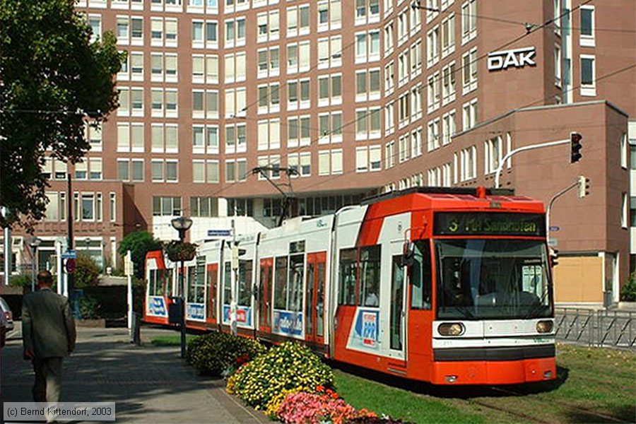 Straßenbahn Ludwigshafen - 211
/ Bild: vbl211_10919.jpg