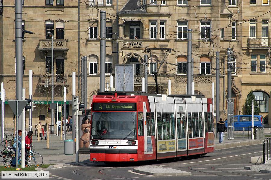 Straßenbahn Ludwigshafen - 212
/ Bild: vbl212_bk0704010115.jpg