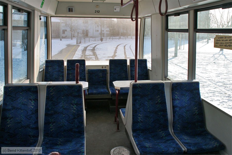 Straßenbahn Ludwigshafen - 212 - Innenansicht
/ Bild: vbl212_bk1002160006.jpg
