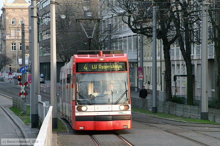 Straßenbahn Ludwigshafen - 212
/ Bild: vbl212_e0002244.jpg