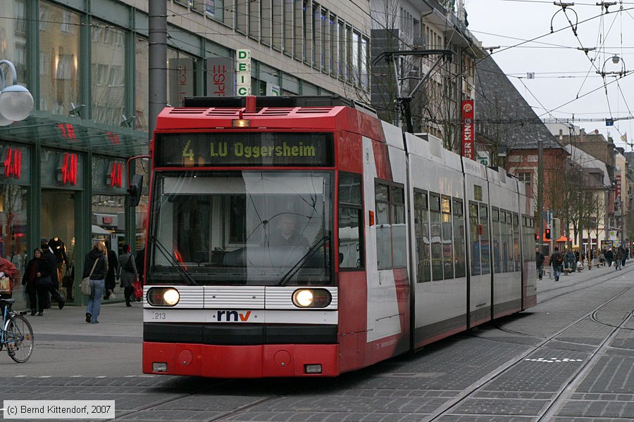 Straßenbahn Ludwigshafen - 213
/ Bild: vbl213_bk0701120007.jpg