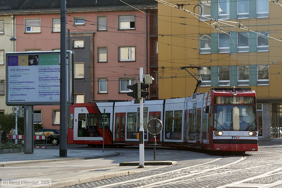 Straßenbahn Ludwigshafen - 213
/ Bild: vbl213_bk0910090012.jpg