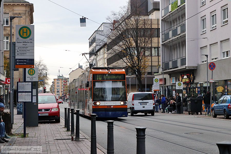 Straßenbahn Ludwigshafen - 2214
/ Bild: rnv2214_bk2211150015.jpg Straßenbahn Ludwigshafen - 2214
/ Bild: rnv2214_bk2211150015.jpg