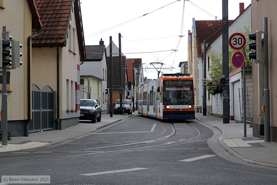 Straßenbahn Ludwigshafen - 2214
/ Bild: rnv2214_bk2304130083.jpg Straßenbahn Ludwigshafen - 2214
/ Bild: rnv2214_bk2304130083.jpg
