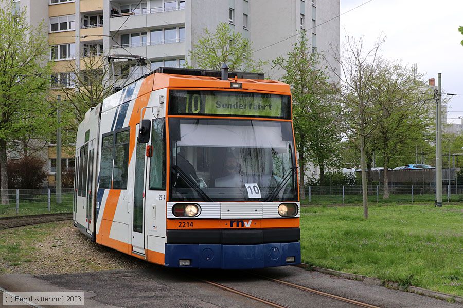 Straßenbahn Ludwigshafen - 2214
/ Bild: rnv2214_bk2304180007.jpg Straßenbahn Ludwigshafen - 2214
/ Bild: rnv2214_bk2304180007.jpg