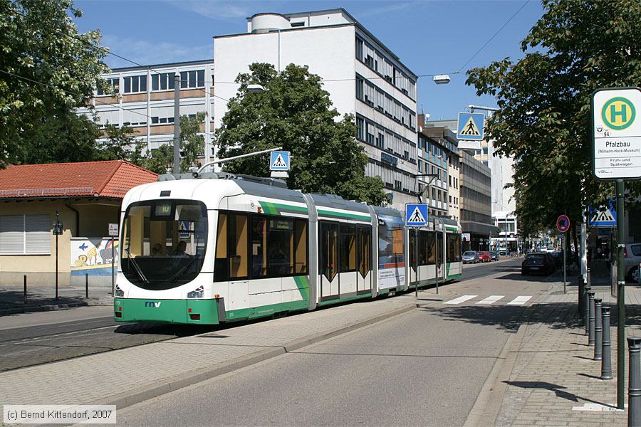 Straßenbahn Ludwigshafen - 215
/ Bild: vbl215_bk0708010037.jpg