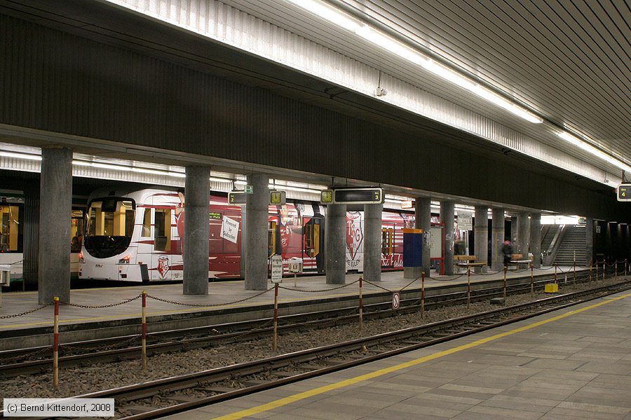 Straßenbahn Ludwigshafen - 218
/ Bild: vbl218_bk0812120123.jpg