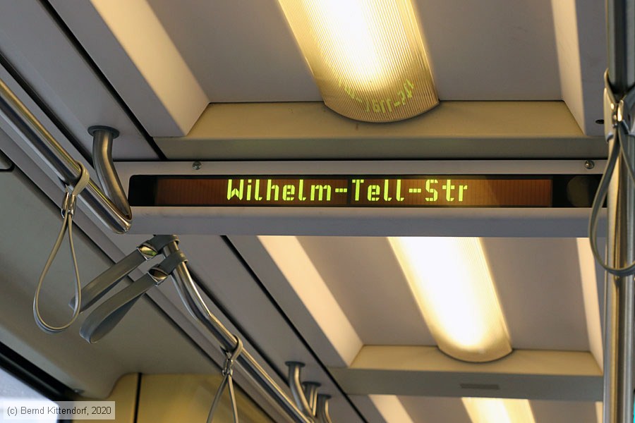 Straßenbahn Ludwigshafen - 2219 - Innenansicht
/ Bild: rnv2219_bk2009160005.jpg