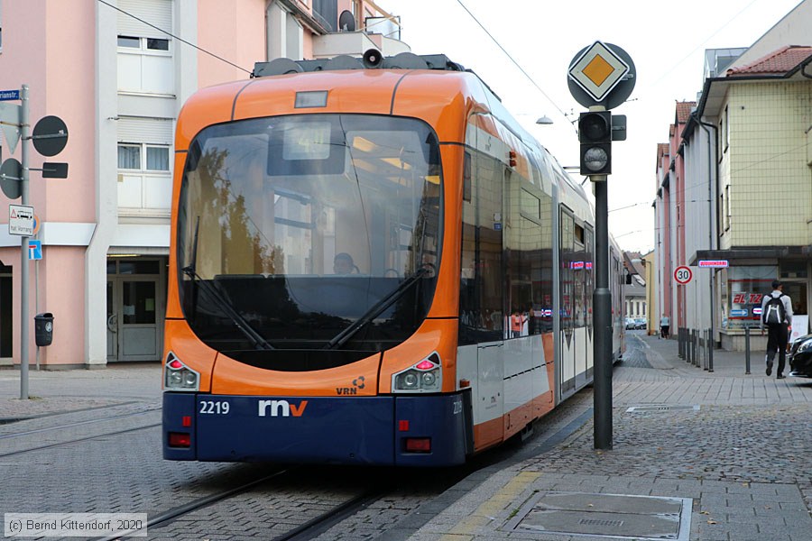 Straßenbahn Ludwigshafen - 2219
/ Bild: rnv2219_bk2009160007.jpg