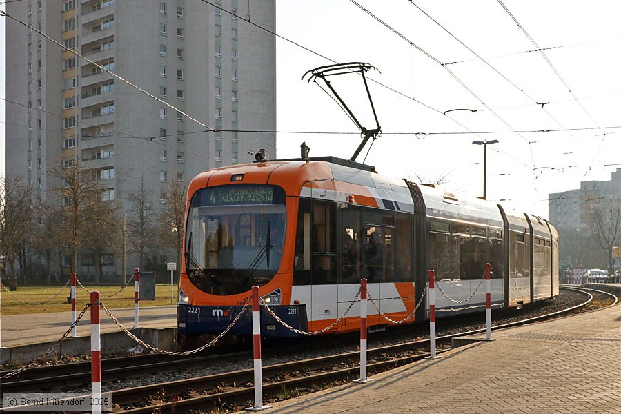 Stra&szlig;enbahn Ludwigshafen - 2221
/ Bild: rnv2221_bk2502080005.jpg