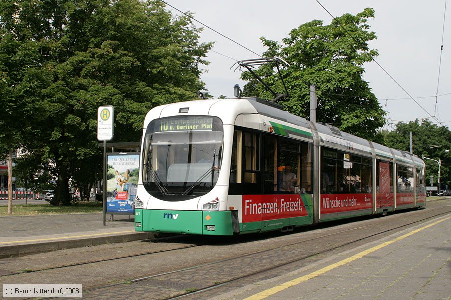 Straßenbahn Ludwigshafen - 221
/ Bild: vbl221_bk0808070002.jpg