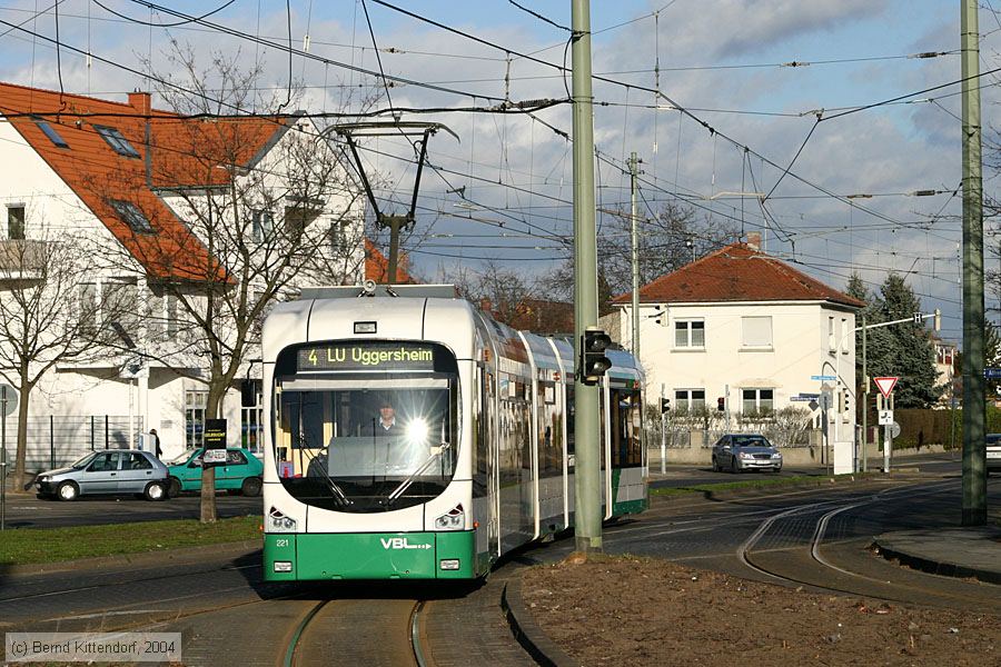 Straßenbahn Ludwigshafen - 221
/ Bild: vbl221_e0001982.jpg