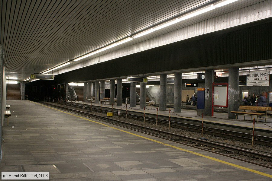 Straßenbahn Ludwigshafen - Anlagen
/ Bild: ludwigshafenanlagen_bk0812120085.jpg