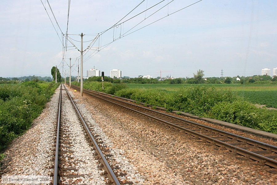 Straßenbahn Ludwigshafen - Anlagen
/ Bild: ludwigshafenanlagen_bk0905220011.jpg Straßenbahn Ludwigshafen - Anlagen
/ Bild: ludwigshafenanlagen_bk0905220011.jpg
