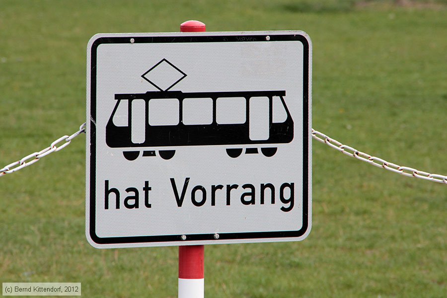 Straßenbahn Ludwigshafen - Anlagen
/ Bild: ludwigshafenanlagen_bk1205150005.jpg Straßenbahn Ludwigshafen - Anlagen
/ Bild: ludwigshafenanlagen_bk1205150005.jpg