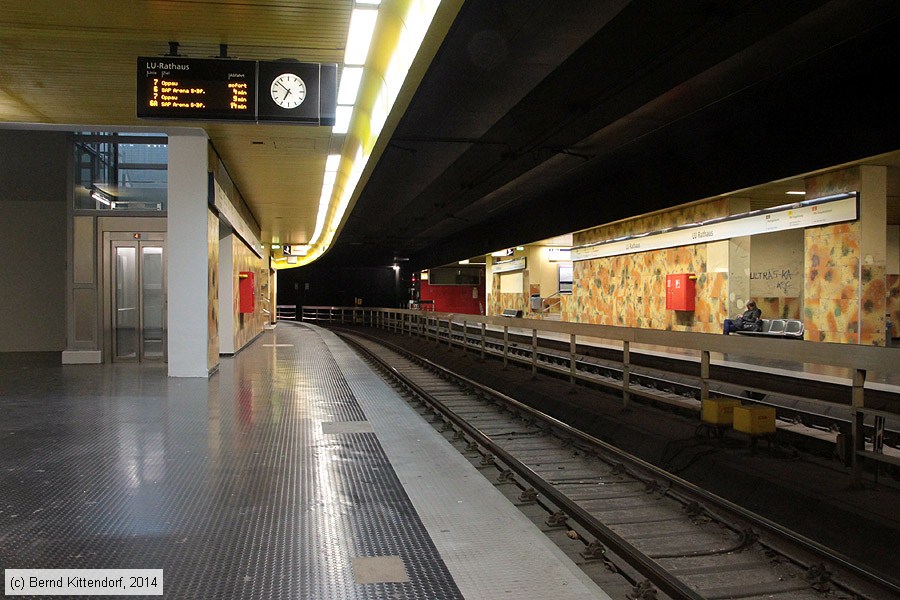 Straßenbahn Ludwigshafen - Anlagen
/ Bild: ludwigshafenanlagen_bk1404160016.jpg Straßenbahn Ludwigshafen - Anlagen
/ Bild: ludwigshafenanlagen_bk1404160016.jpg