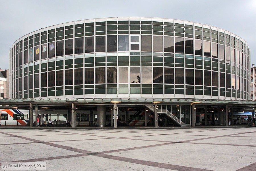 Straßenbahn Ludwigshafen - Anlagen
/ Bild: ludwigshafenanlagen_bk1407040048.jpg Straßenbahn Ludwigshafen - Anlagen
/ Bild: ludwigshafenanlagen_bk1407040048.jpg