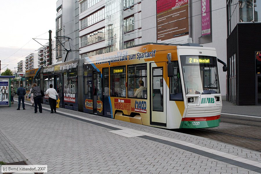 Straßenbahn Magdeburg - 1337
/ Bild: magdeburg1337_bk0708030193.jpg Straßenbahn Magdeburg - 1337
/ Bild: magdeburg1337_bk0708030193.jpg
