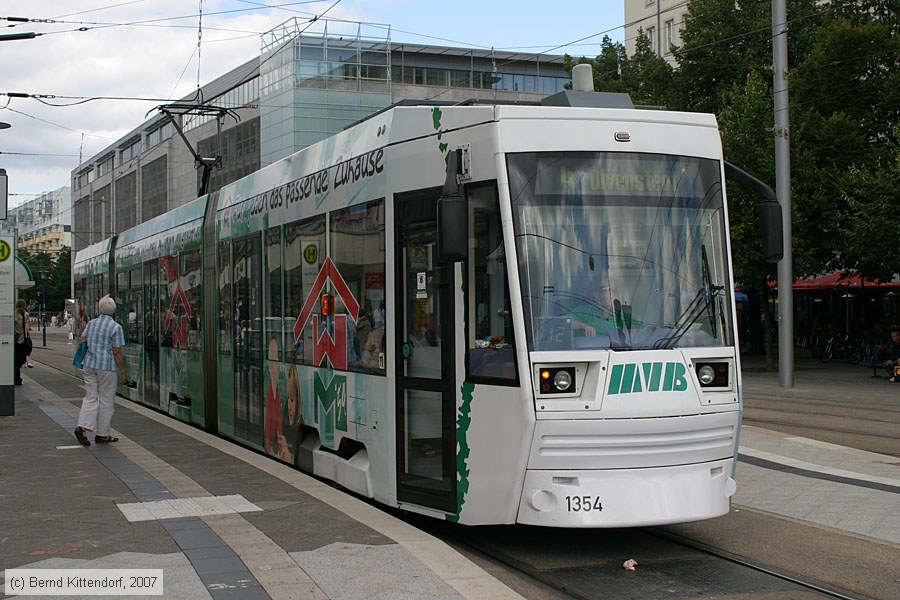 Straßenbahn Magdeburg - 1354
/ Bild: magdeburg1354_bk0708030083.jpg