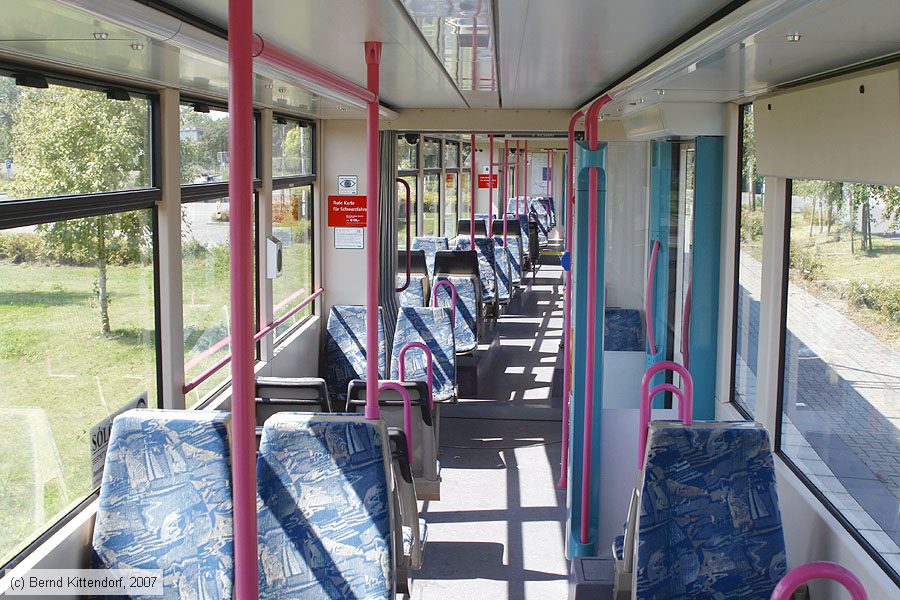 Straßenbahn Magdeburg - 1369 - Innenansicht
/ Bild: magdeburg1369_bk0708050061.jpg