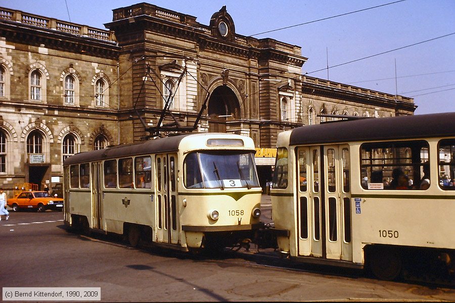 Straßenbahn Magdeburg - 1058
/ Bild: magdeburg1058_df121919.jpg Straßenbahn Magdeburg - 1058
/ Bild: magdeburg1058_df121919.jpg