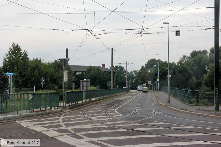 Straßenbahn Magdeburg - Anlagen
/ Bild: magdeburganlagen_bk1707100023.jpg Straßenbahn Magdeburg - Anlagen
/ Bild: magdeburganlagen_bk1707100023.jpg