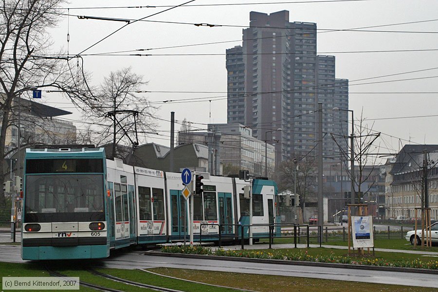 Straßenbahn Mannheim - 605
/ Bild: mvg605_bk0703310089.jpg